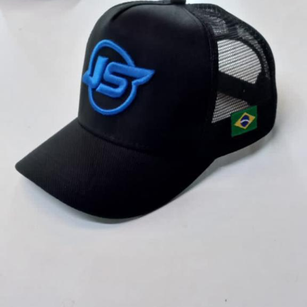 Boné Preto com logo azul